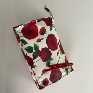 NWOT Paper Destiny Rose Print Zipper Pouch Makeup Cosmetic Travel Bag 🌹